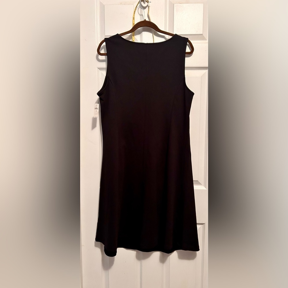 Dress - Picture 2 of 7